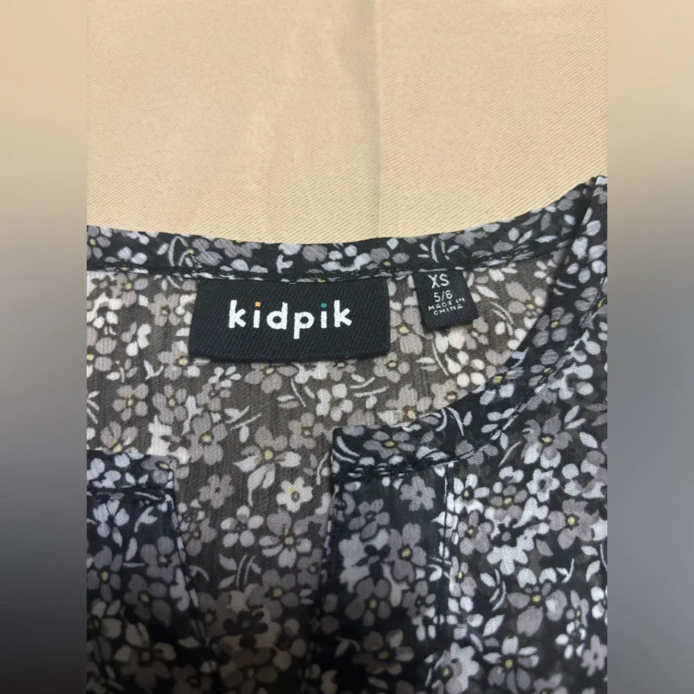 Kidpik‎ Black, White, Gray Floral Sheer Blouse